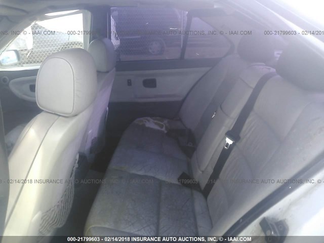 WBACD4328WAV56000 - 1998 BMW 328 I AUTOMATIC თეთრი ფოტო 8