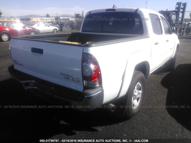 5TFJU4GN6FX072290 - 2015 TOYOTA TACOMA DOUBLE CAB PRERUNNER WHITE photo 4