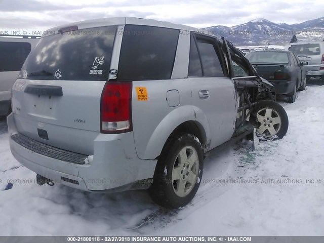 5GZCZ63426S836604 - 2006 SATURN VUE SILVER photo 4