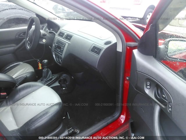 1FAFP37N17W117561 - 2007 FORD FOCUS ZX5/S/SE/SES 红色 照片 5