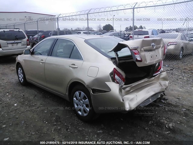 4T1BF3EK2BU680106 - 2011 TOYOTA CAMRY SE/LE/XLE GOLD photo 3