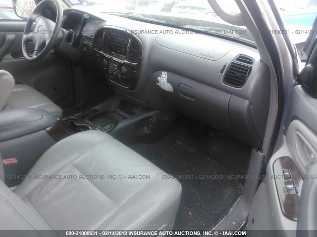 5TDZT38A52S107252 - 2002 TOYOTA SEQUOIA LIMITED SILVER photo 5