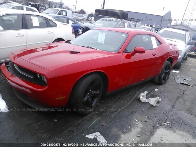 2C3CDYAG6EH283362 - 2014 DODGE CHALLENGER SXT RED photo 2