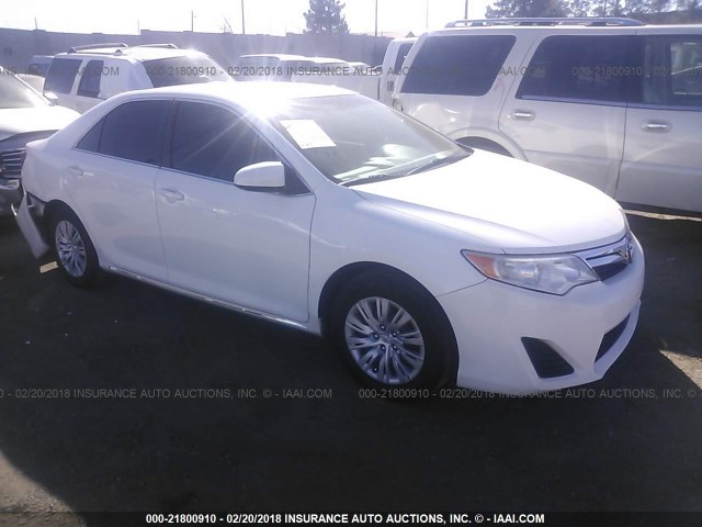 4T1BF1FK1DU663013 - 2013 TOYOTA CAMRY L/SE/LE/XLE WHITE photo 1
