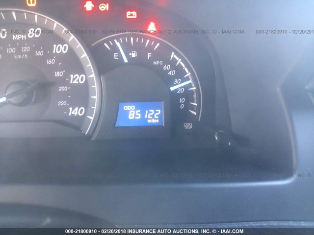 4T1BF1FK1DU663013 - 2013 TOYOTA CAMRY L/SE/LE/XLE WHITE photo 7