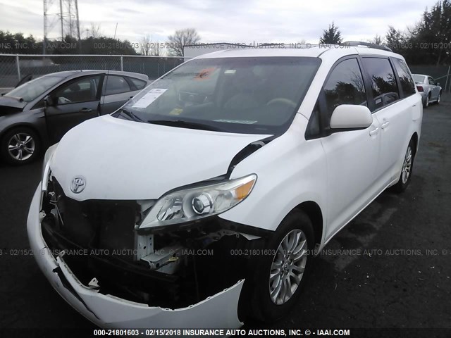 5TDYK3DC4BS070457 - 2011 TOYOTA SIENNA XLE/LIMITED WHITE photo 2