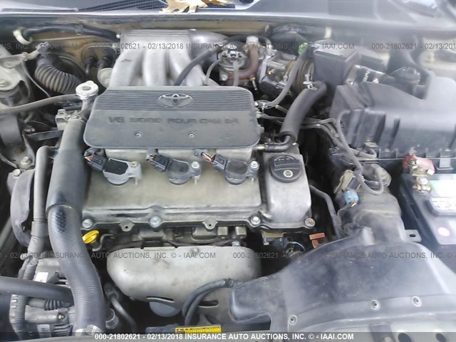 JTDBF30KX20012492 - 2002 TOYOTA CAMRY LE/XLE/SE ვერცხლისფერი ფოტო 10