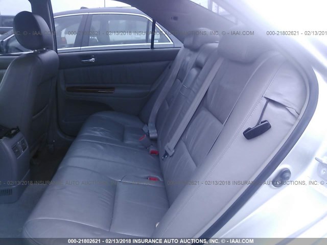 JTDBF30KX20012492 - 2002 TOYOTA CAMRY LE/XLE/SE ვერცხლისფერი ფოტო 8