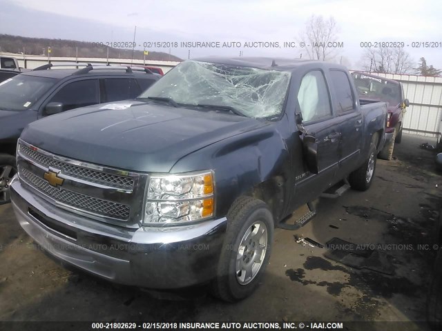 3GCPCSE05CG272750 - 2012 CHEVROLET SILVERADO C1500 LT GRAY photo 2