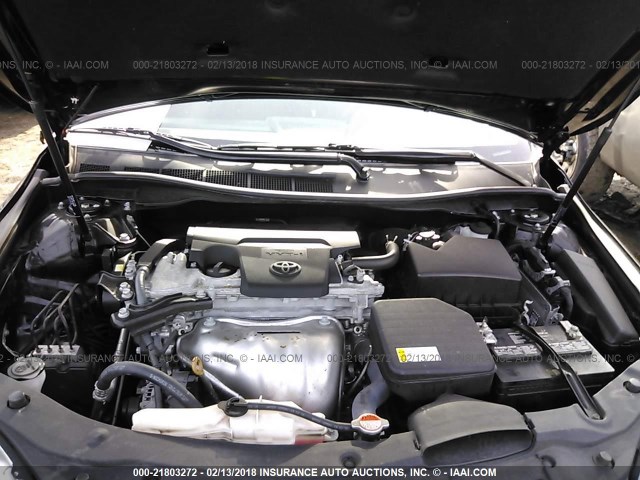 4T4BF1FK9GR584196 - 2016 TOYOTA CAMRY LE/XLE/SE/XSE შავი ფოტო 10