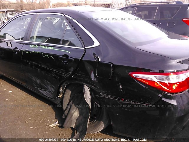 4T4BF1FK9GR584196 - 2016 TOYOTA CAMRY LE/XLE/SE/XSE შავი ფოტო 6