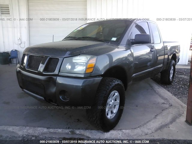 1N6AA06A44N587262 - 2004 NISSAN TITAN XE/SE/LE GRAY photo 2