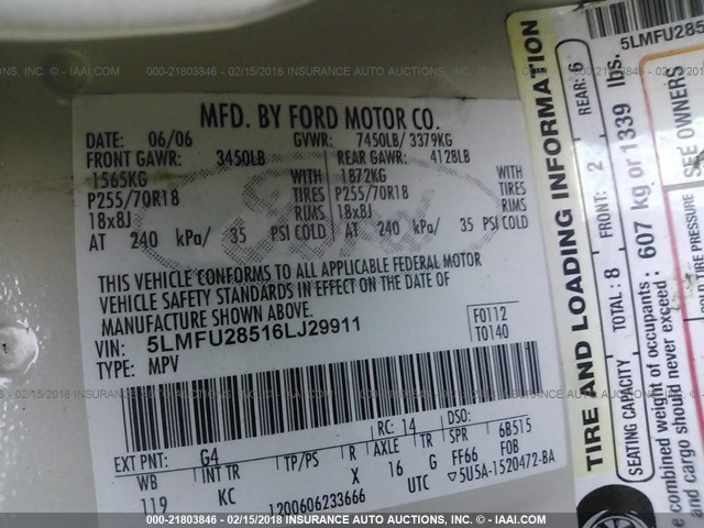 5LMFU28516LJ29911 - 2006 LINCOLN NAVIGATOR WHITE photo 9