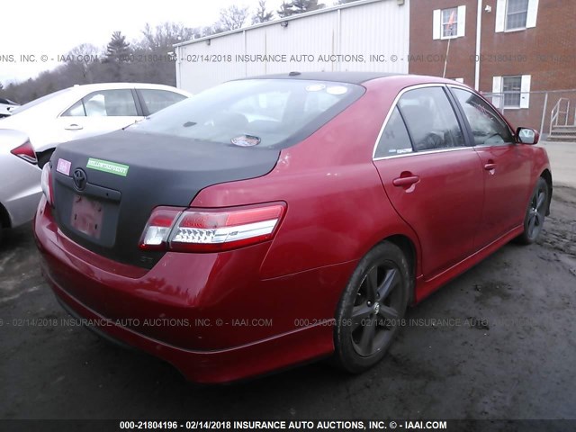 4T1BF3EK1AU098822 - 2010 TOYOTA CAMRY SE/LE/XLE RED photo 4