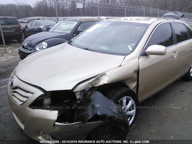 4T1BF3EK8BU594931 - 2011 TOYOTA CAMRY SE/LE/XLE 金色 照片 6
