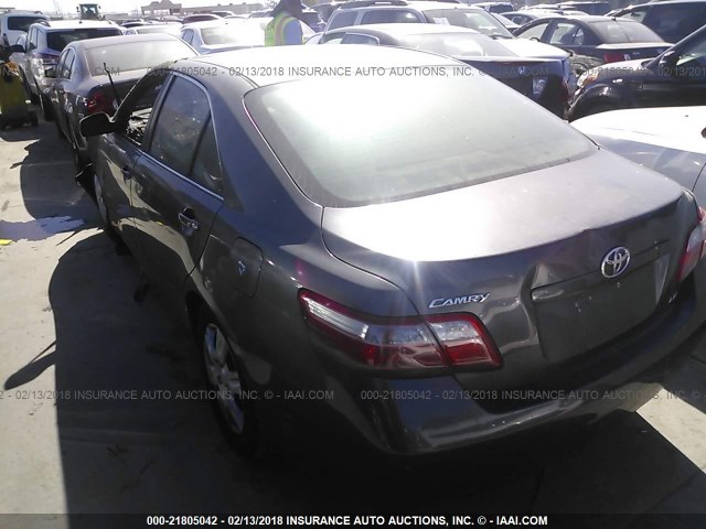 4T4BE46K28R042623 - 2008 TOYOTA CAMRY CE/LE/XLE/SE GRAY photo 3