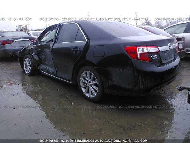 4T4BF1FKXCR230083 - 2012 TOYOTA CAMRY SE/LE/XLE BLACK photo 3