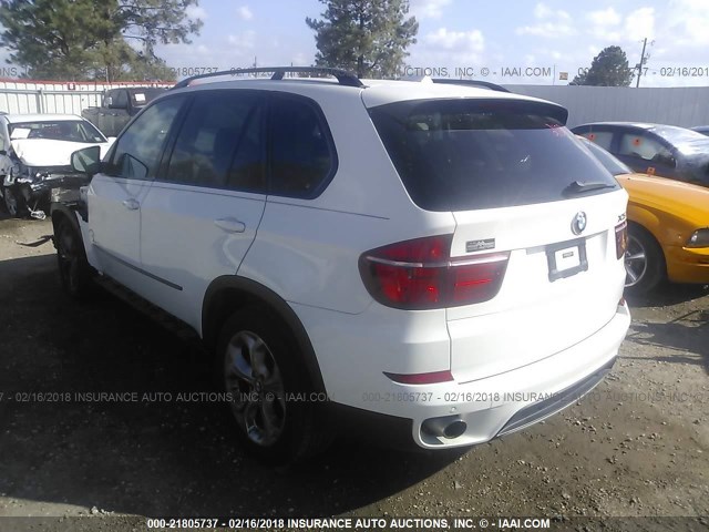 5UXZV4C56D0B07598 - 2013 BMW X5 XDRIVE35I WHITE photo 3