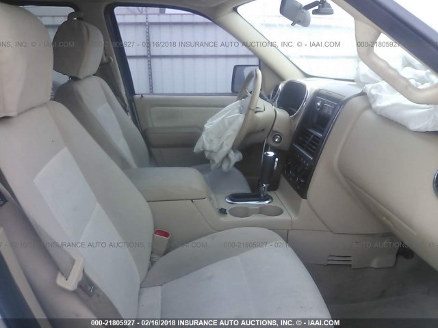 1FMEU73E56UA89930 - 2006 FORD EXPLORER XLT WHITE photo 5