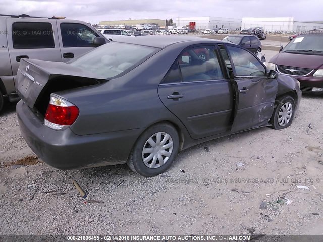 4T1BE32K15U606915 - 2005 TOYOTA CAMRY LE/XLE/SE GRAY photo 4
