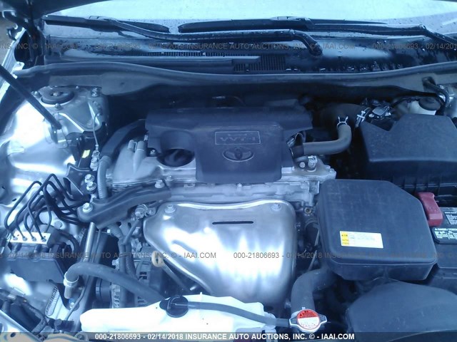 4T1BF1FK0GU164711 - 2016 TOYOTA CAMRY LE/XLE/SE/XSE SILVER photo 10