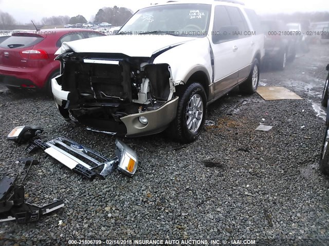 1FMJU1H59BEF38521 - 2011 FORD EXPEDITION XLT/KING RANCH WHITE photo 2