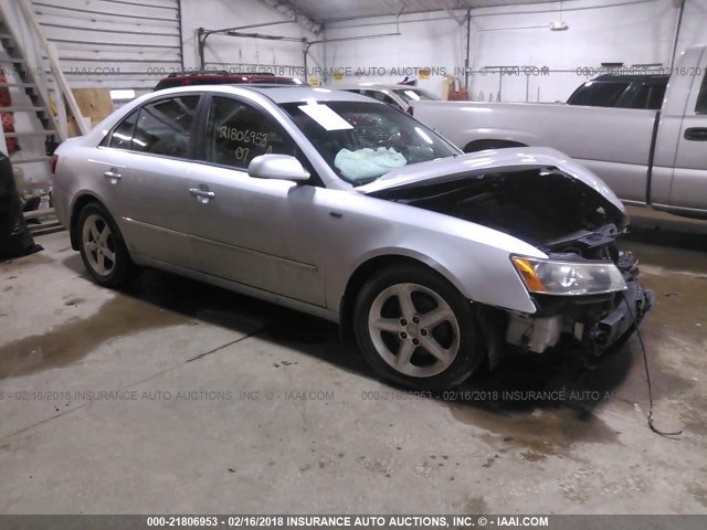 5NPEU46F07H261042 - 2007 HYUNDAI SONATA SE/LIMITED SILVER photo 1