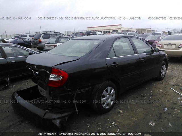 4T1BE32K13U754429 - 2003 TOYOTA CAMRY LE/XLE/SE BLACK photo 4