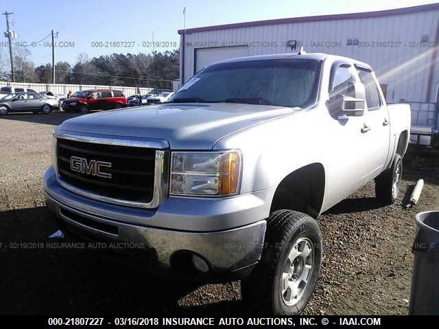 3GTU2VE24BG147469 - 2011 GMC SIERRA K1500 SLE GRAY photo 2