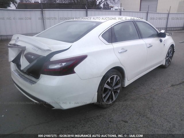 1N4AL3AP5HC265621 - 2017 NISSAN ALTIMA 2.5/S/SV/SL/SR WHITE photo 4