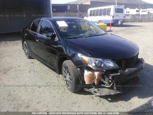 4T1BF1FK8EU396549 - 2014 TOYOTA CAMRY L/SE/LE/XLE შავი ფოტო 1