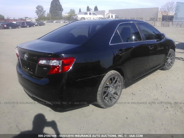 4T1BF1FK8EU396549 - 2014 TOYOTA CAMRY L/SE/LE/XLE შავი ფოტო 4
