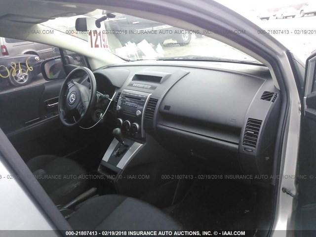 JM1CR293X90358960 - 2009 MAZDA 5 SILVER photo 5