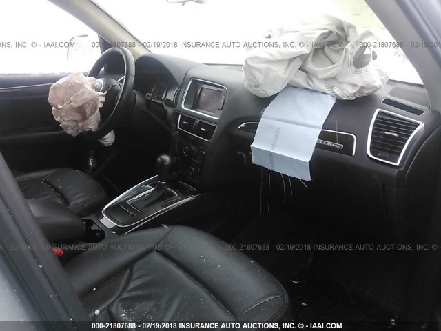 WA1CKAFP1AA077919 - 2010 AUDI Q5 PREMIUM SILVER photo 5