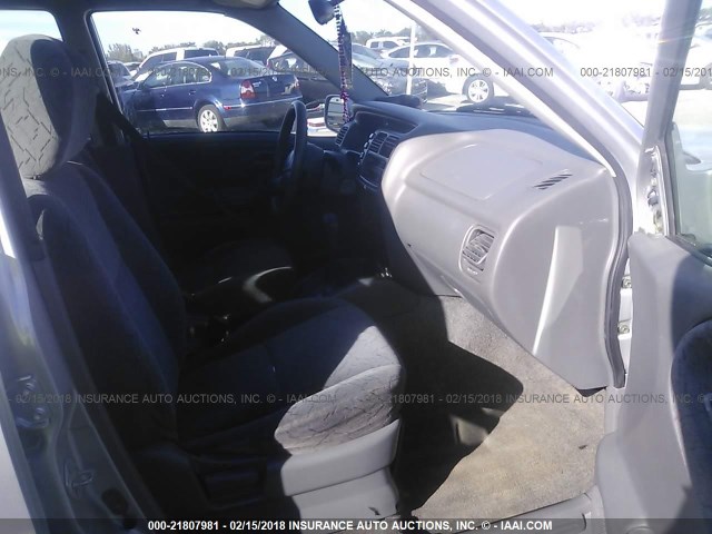 2CNBE634016913681 - 2001 CHEVROLET TRACKER LT SILVER photo 5