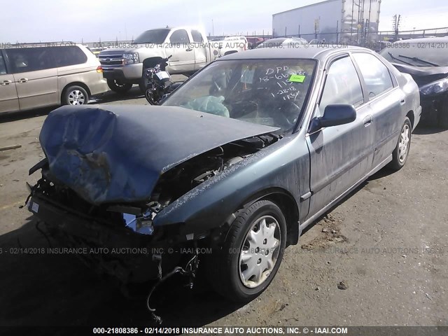 1HGCD5632TA278947 - 1996 HONDA ACCORD LX/EX GREEN photo 2