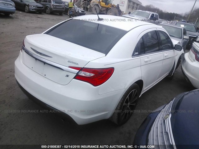 1C3BC8FGXBN575364 - 2011 CHRYSLER 200 S WHITE photo 4