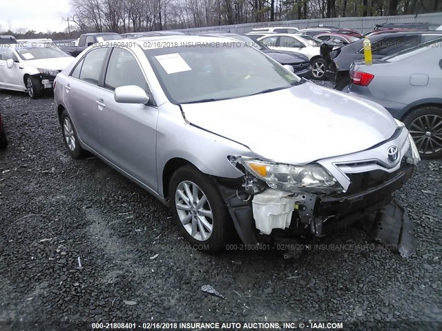 4T4BF3EKXBR167319 - 2011 TOYOTA CAMRY SE/LE/XLE SILVER photo 1