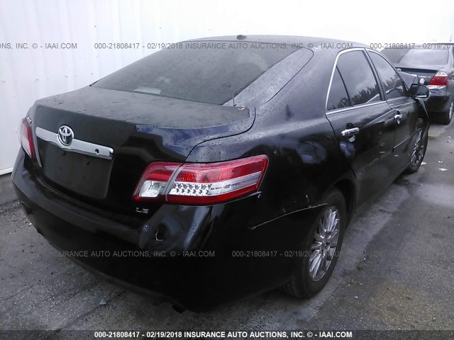4T1BF3EK4BU137999 - 2011 TOYOTA CAMRY SE/LE/XLE Черный фото 4