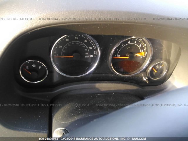 1C4NJDEB7GD637328 - 2016 JEEP COMPASS LATITUDE 白色 照片 7