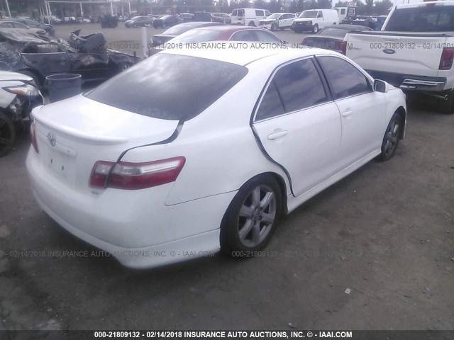 4T1BE46K08U734504 - 2008 TOYOTA CAMRY CE/LE/XLE/SE WHITE photo 4