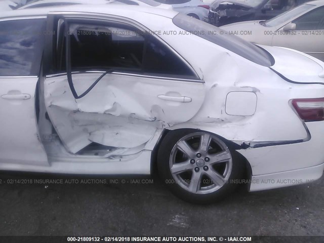 4T1BE46K08U734504 - 2008 TOYOTA CAMRY CE/LE/XLE/SE WHITE photo 6
