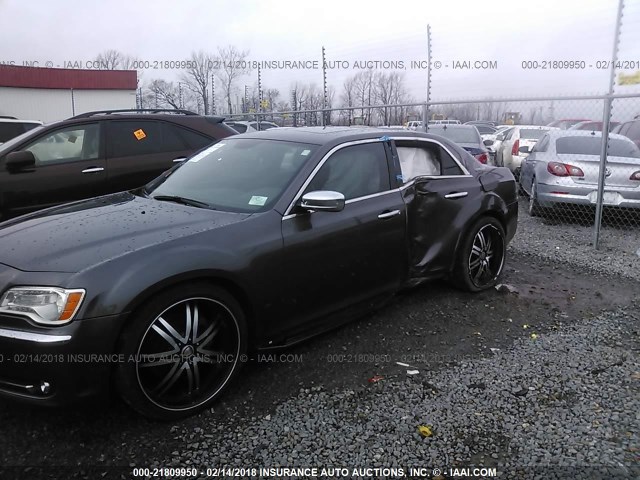 2C3CCAET5EH382899 - 2014 CHRYSLER 300C GRAY photo 6