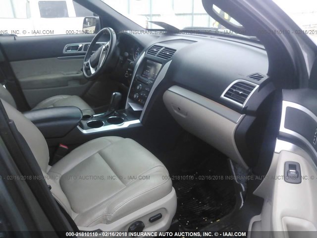 1FMHK7D83CGA90399 - 2012 FORD EXPLORER XLT GRAY photo 5