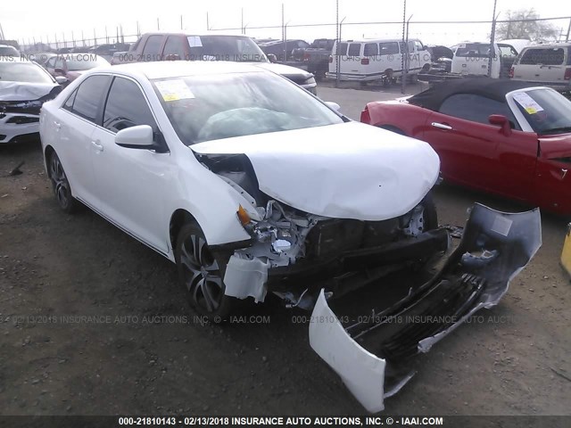 4T1BF1FK8CU111099 - 2012 TOYOTA CAMRY SE/LE/XLE WHITE photo 1