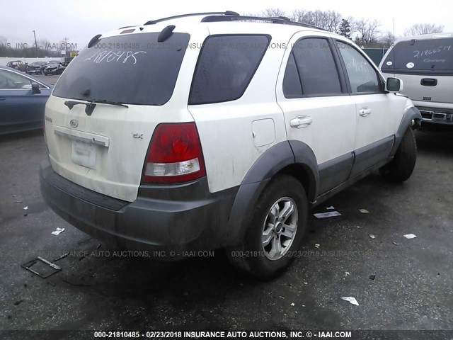 KNDJC733755443377 - 2005 KIA SORENTO EX/LX WHITE photo 4