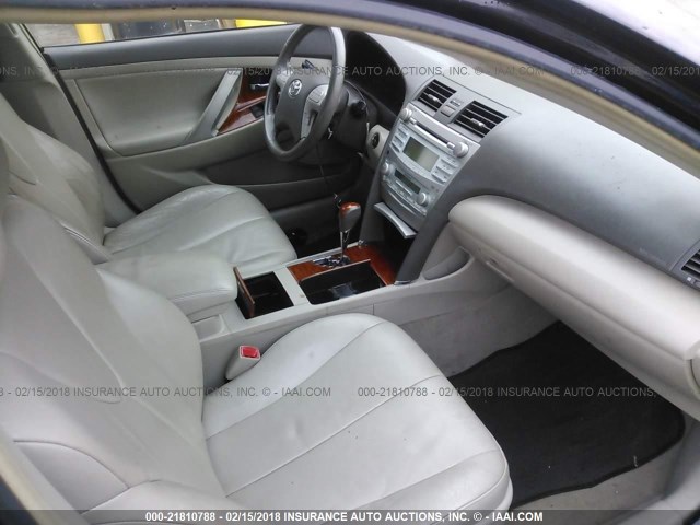 4T1BK46K58U570773 - 2008 TOYOTA CAMRY LE/XLE/SE 黑色 照片 5