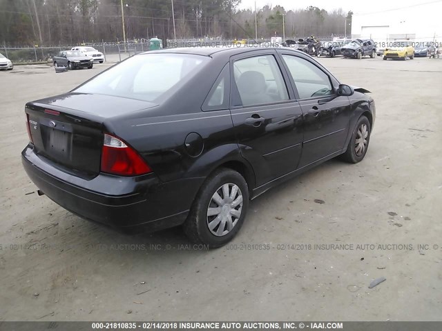 1FAFP34N17W109349 - 2007 FORD FOCUS ZX4/S/SE/SES 黑色 照片 4