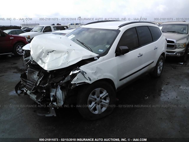 1GNKRFKD1FJ145737 - 2015 CHEVROLET TRAVERSE LS WHITE photo 2