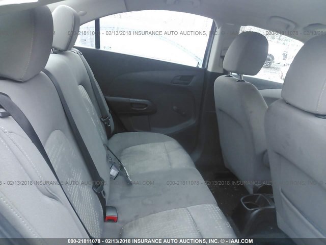 1G1JA5SH0F4178034 - 2015 CHEVROLET SONIC LS ვერცხლისფერი ფოტო 8